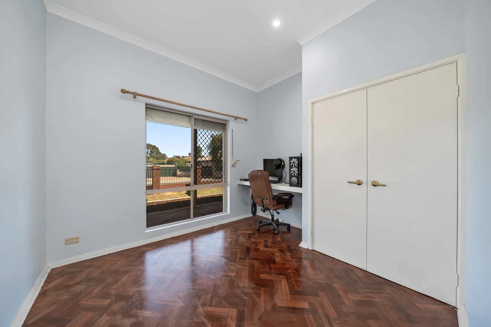 Additional image 17 of 8 Carpenteria Crescent, Kenwick WA 6107