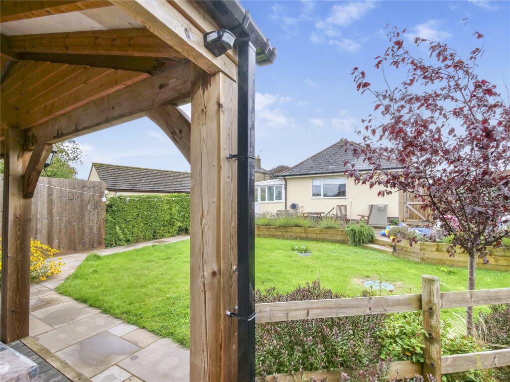 Additional image 2 of Three-bedroom Detached Bungalow, Holcombe