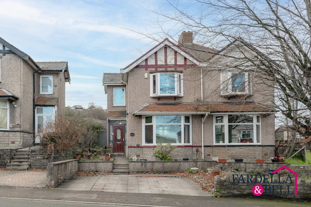 Halifax Road, Nelson, BB9