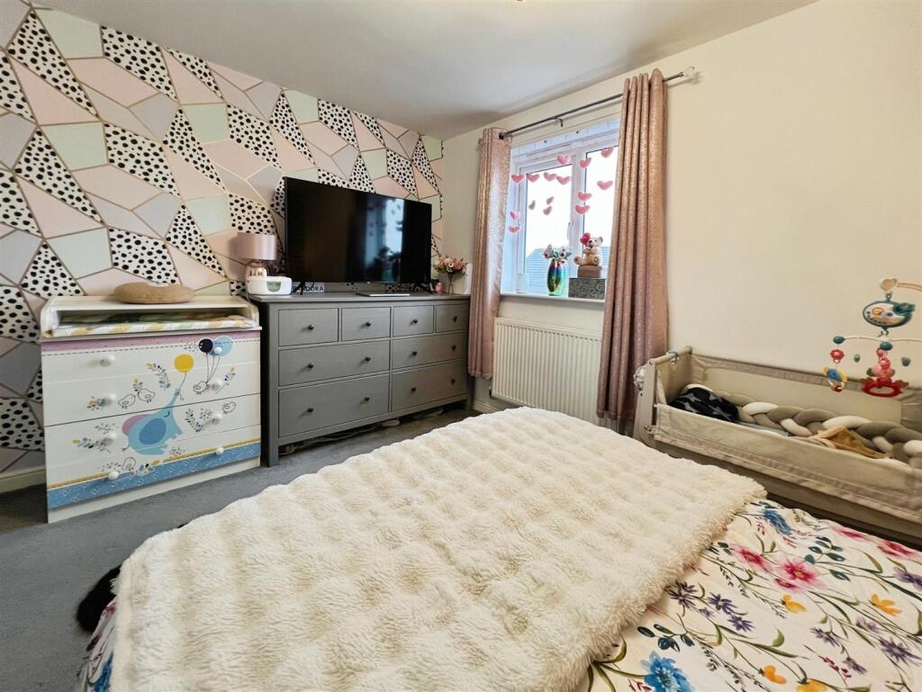 Additional image 11 of Blackthorne Close, Bradford, BD2 3DZ