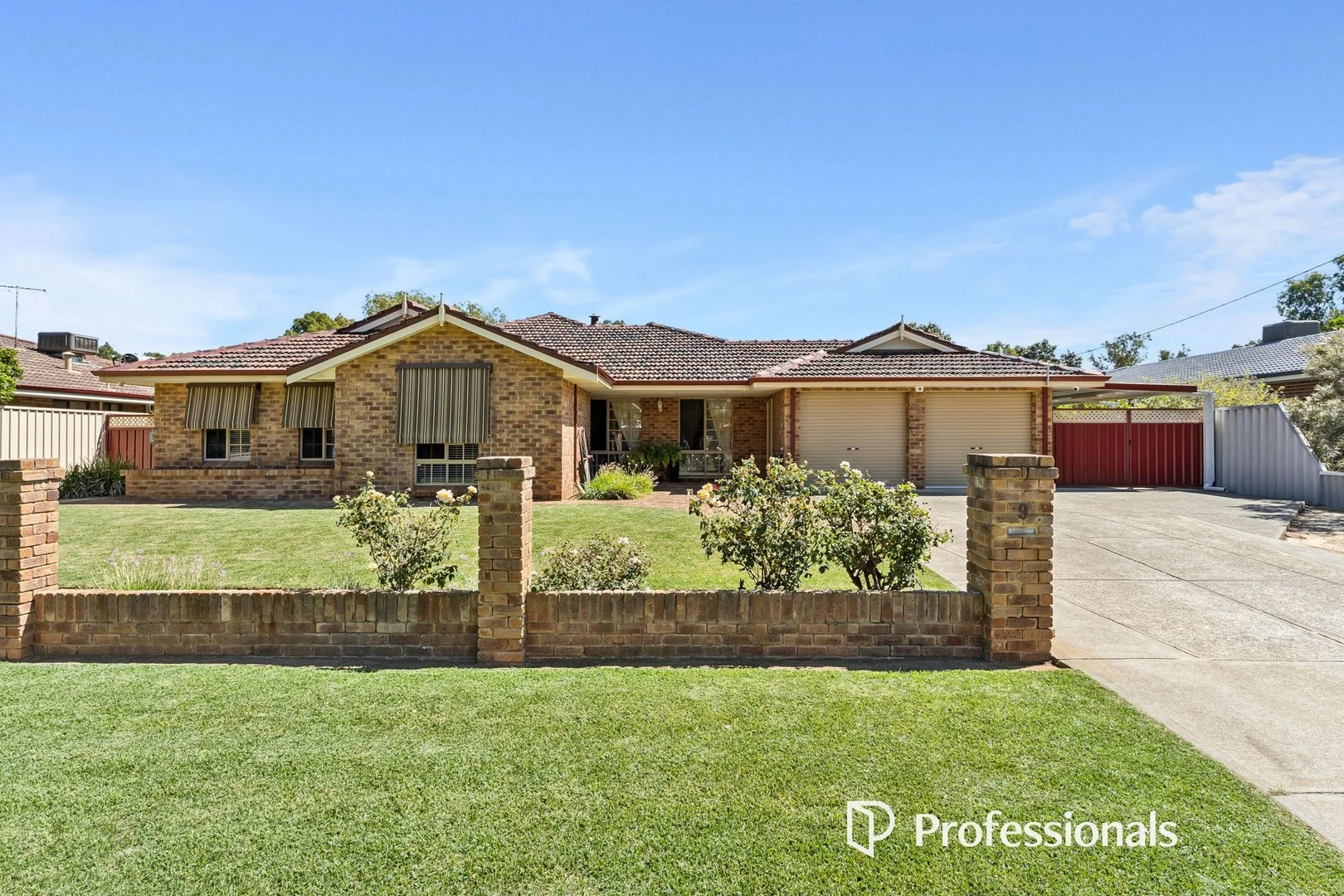 9 Winston Crescent, Viveash WA 6056