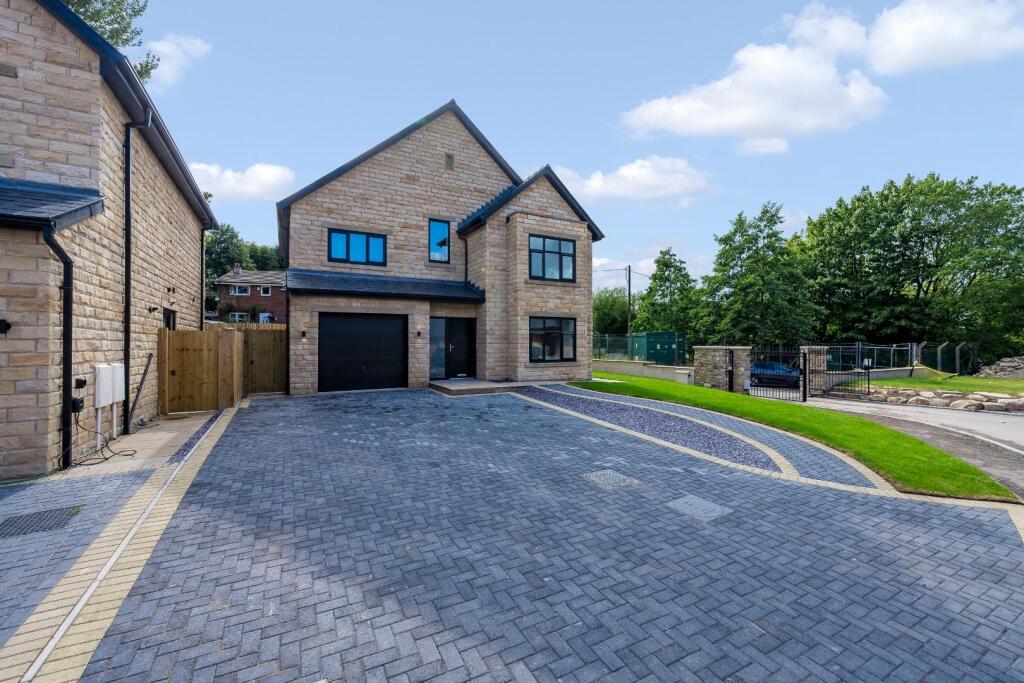 10 Victoria Gardens, Waterside, Darwen