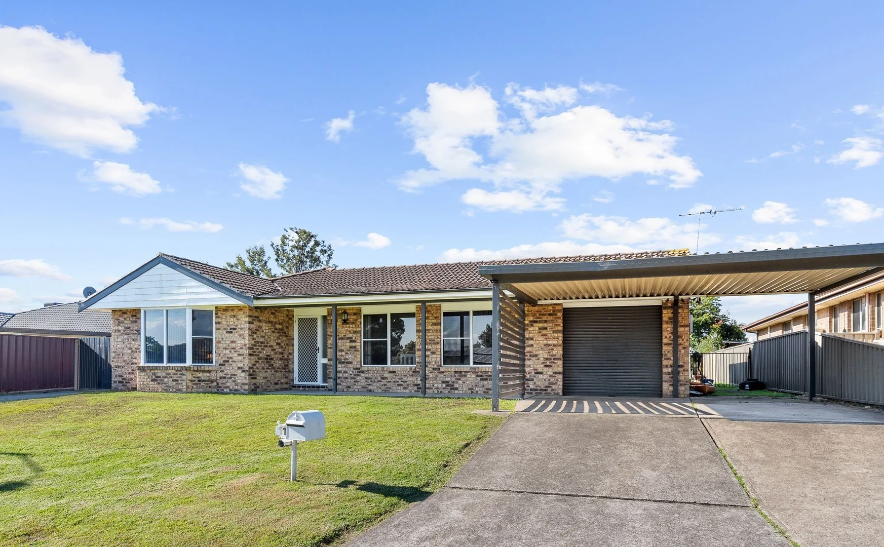 11 Lisbon Cl, Singleton NSW 2330