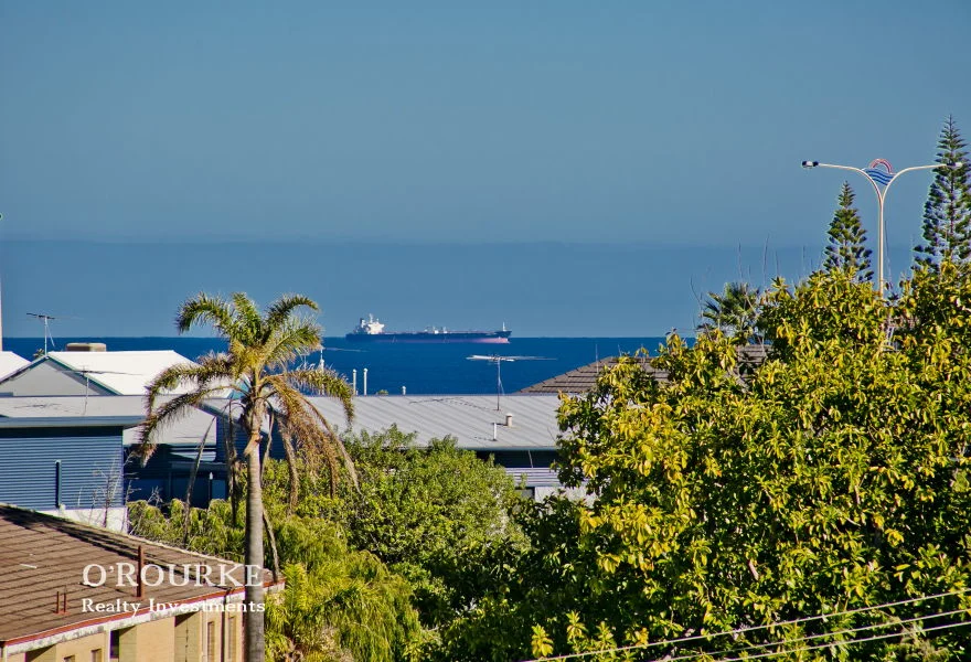 Additional image 7 of 19B Nautilus Crescent, Scarborough WA 6019