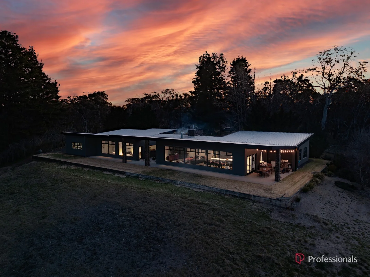 16 Vernon Street, South Guyra NSW 2365