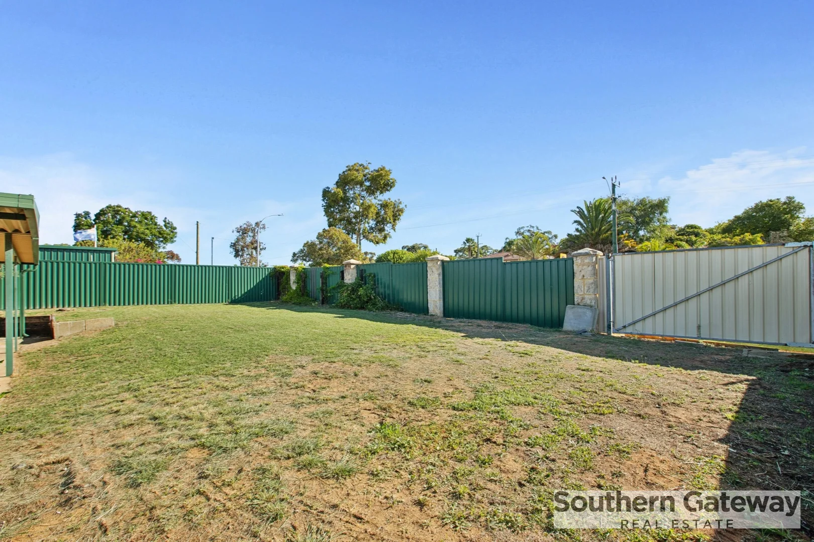 Additional image 21 of 22 Garrett Corner, Parmelia WA 6167