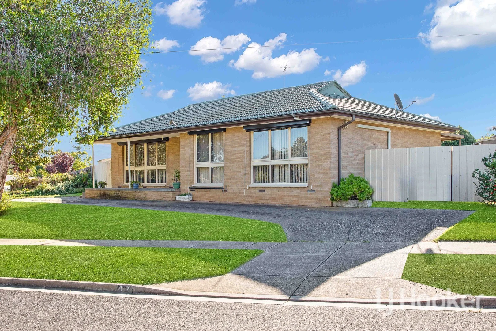 47 Blamey Drive, Melton South VIC 3338