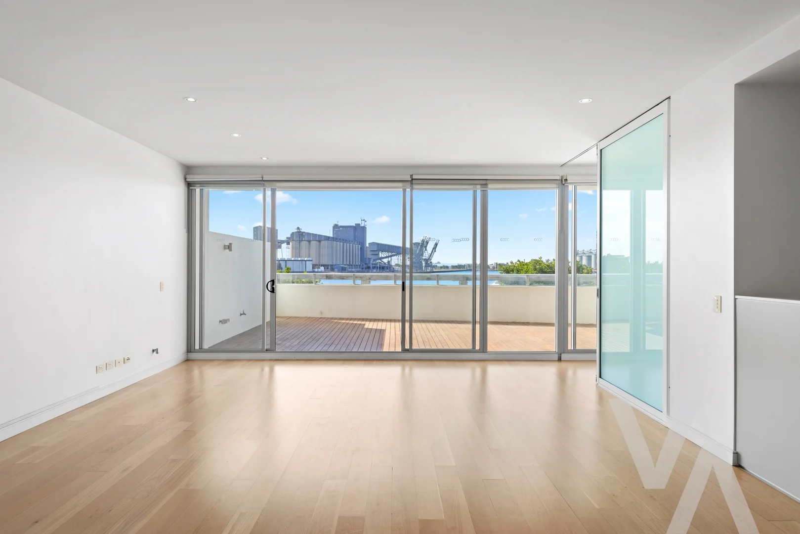 Additional image 3 of 102/7 Honeysuckle Drive, Newcastle NSW 2300