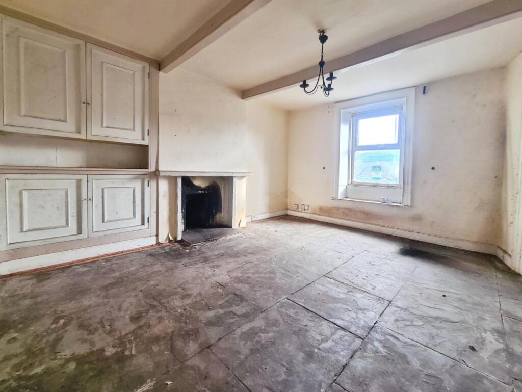 Otley Road, Baildon, BD17 7JJ photo 2