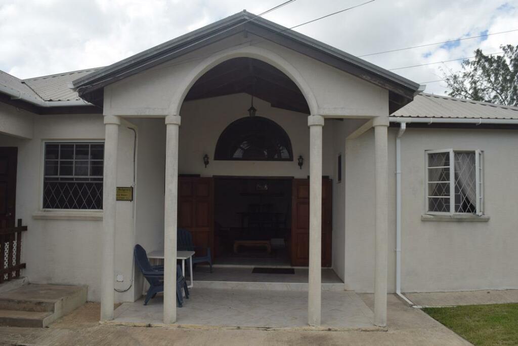 Cobbler Stone Drive, Barbados photo 2