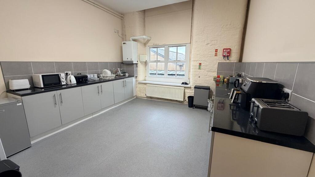 Additional image 3 of Law Street, Cleckheaton
