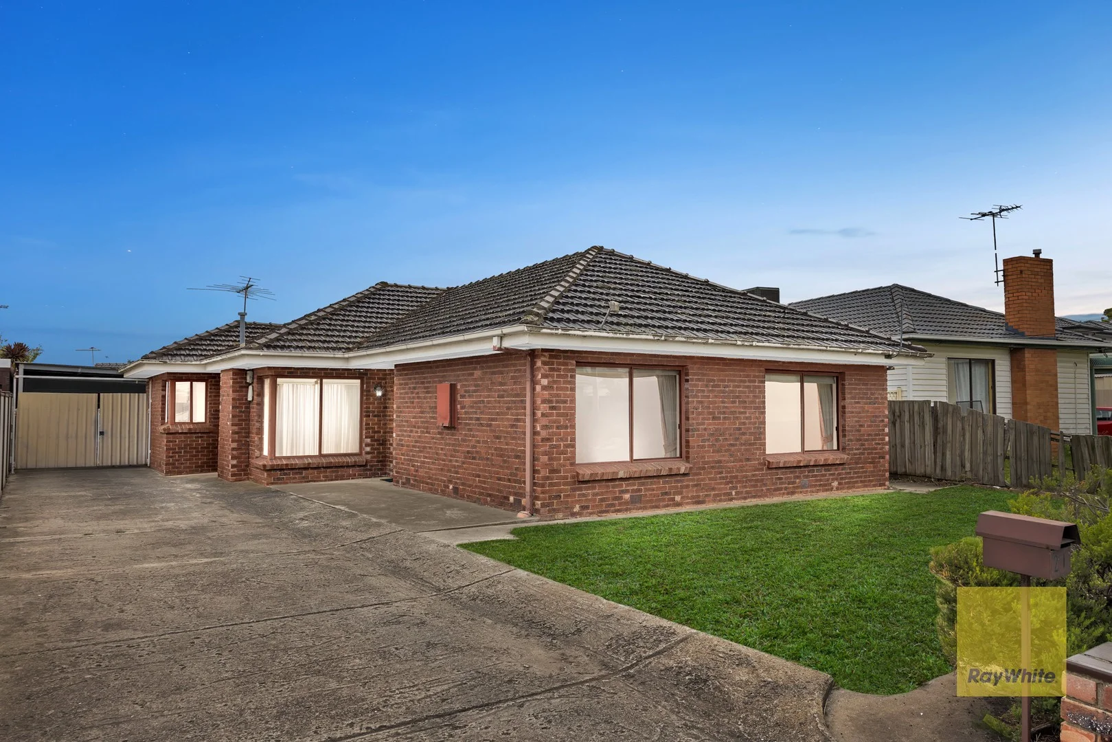 21 Wakool Avenue, Deer Park VIC 3023