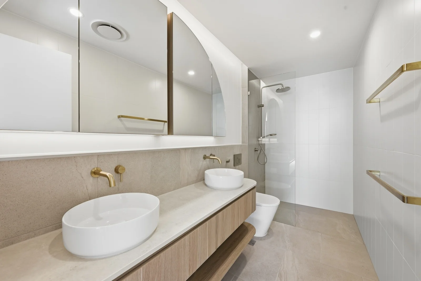 Additional image 9 of 206/217-227 Boundary Street, Rainbow Bay QLD 4225