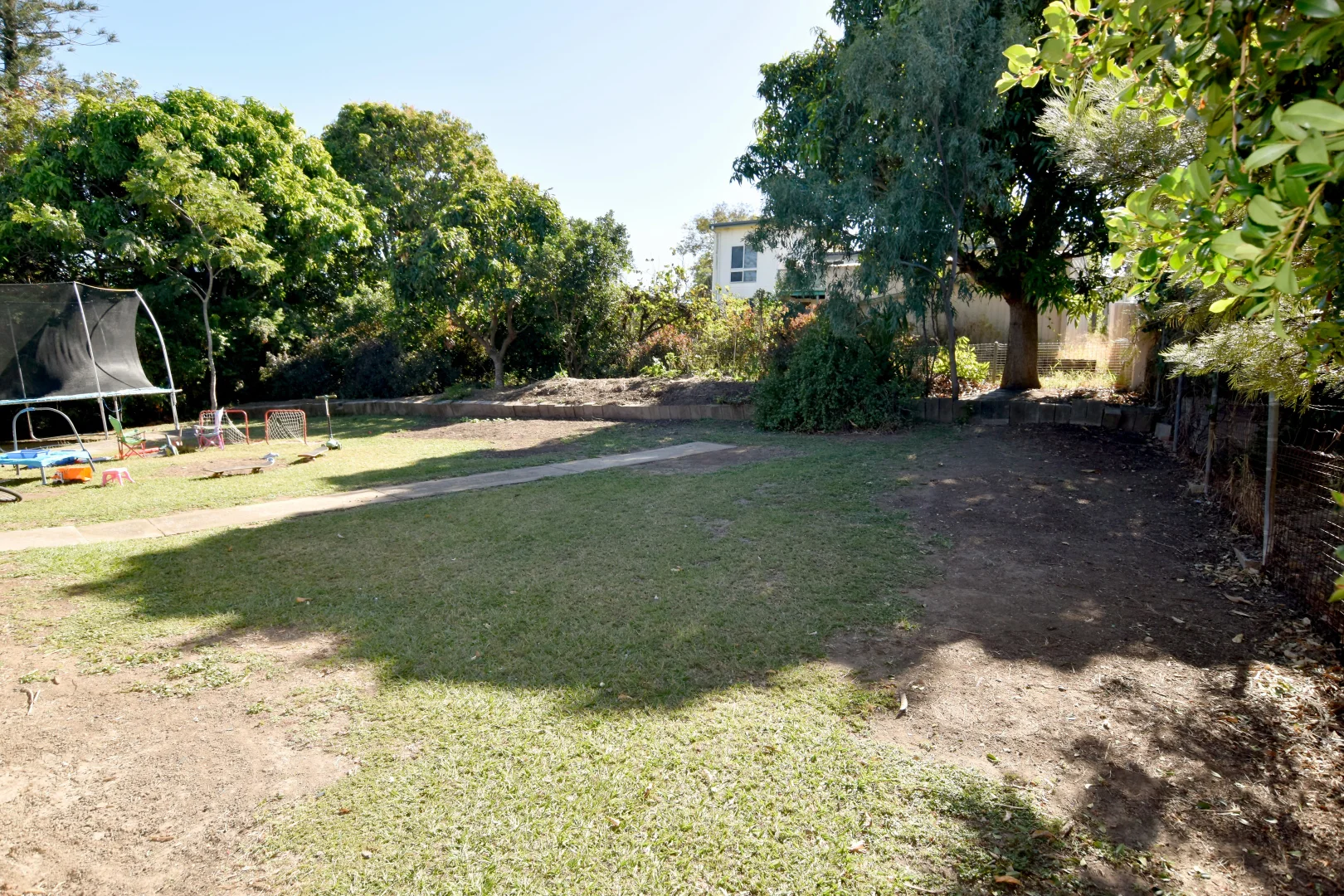 Additional image 20 of 2/11 Fletcher Street, West Gladstone QLD 4680