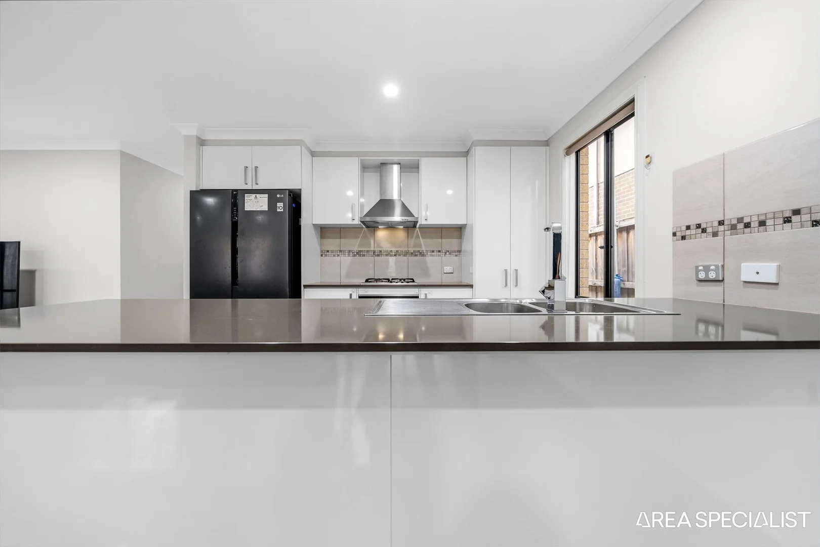 Additional image 16 of 8 Dalziell Crescent, Cranbourne North VIC 3977