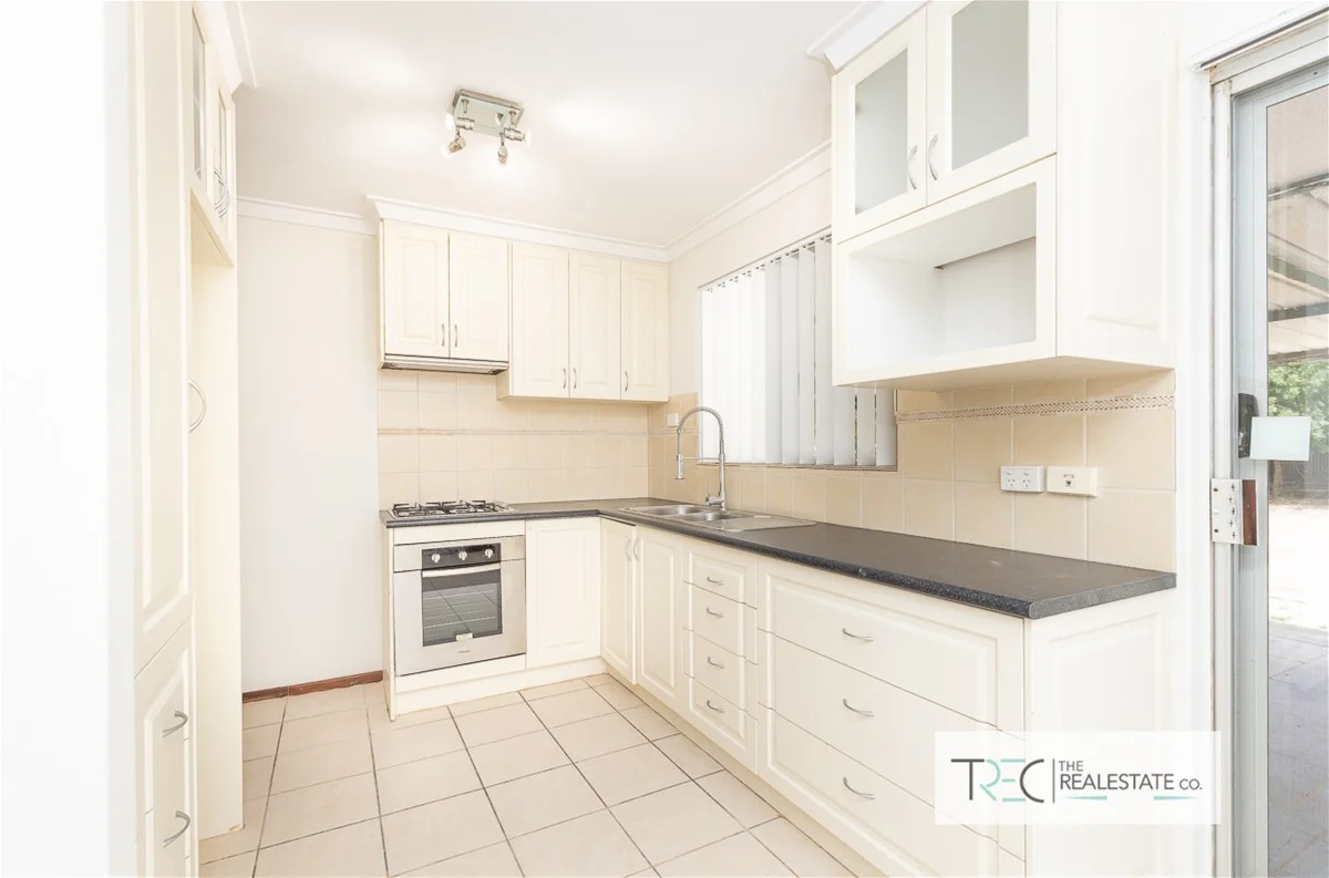 23 Kingsbridge Way, Warnbro WA 6169 photo 5