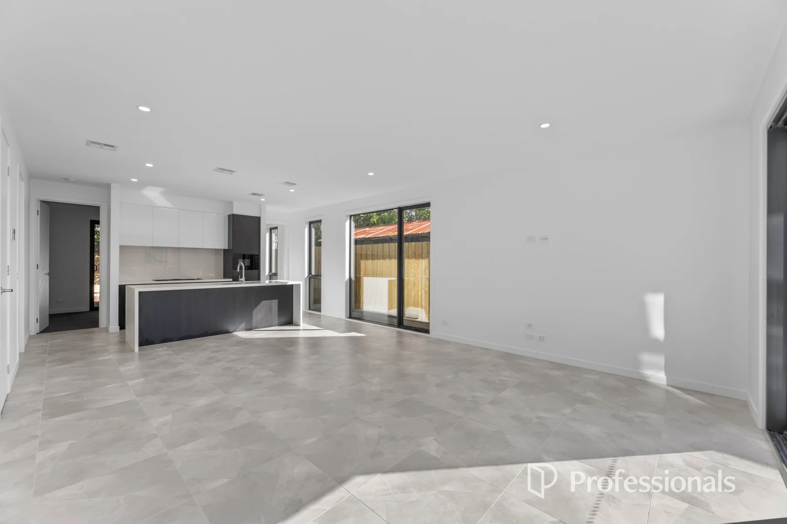Additional image 2 of 936a Centre Road, Bentleigh East VIC 3165
