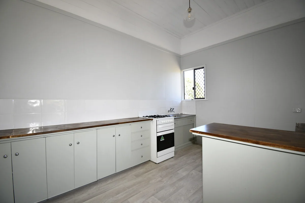 Additional image 4 of 402 Campbell Street, Depot Hill QLD 4700