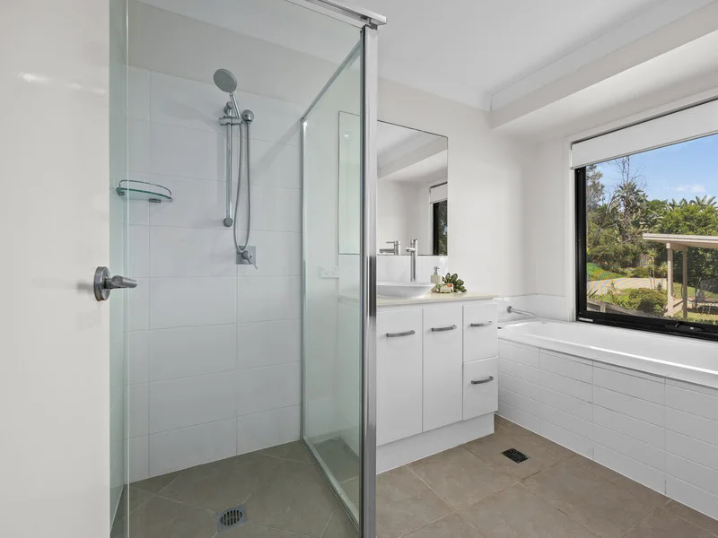 Additional image 14 of 18 Bluebell Place, Brookwater QLD 4300