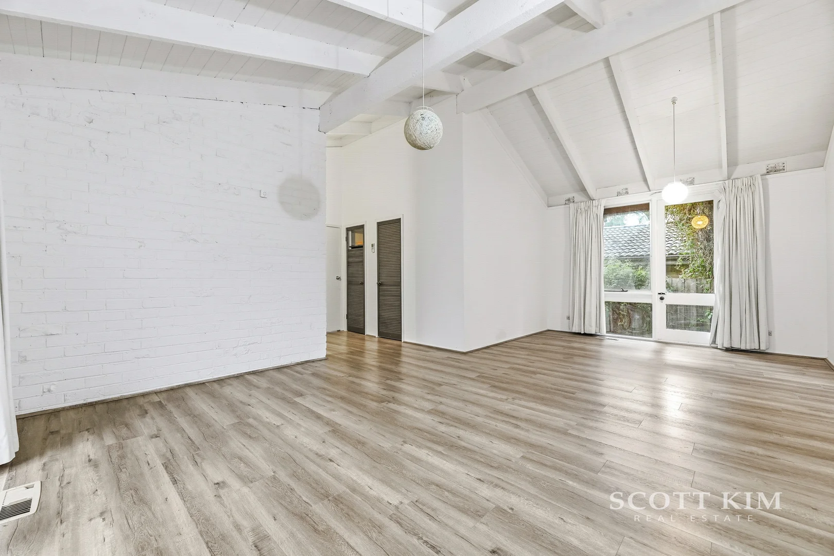 Additional image 2 of 10 Carinya Court, Mount Waverley VIC 3149