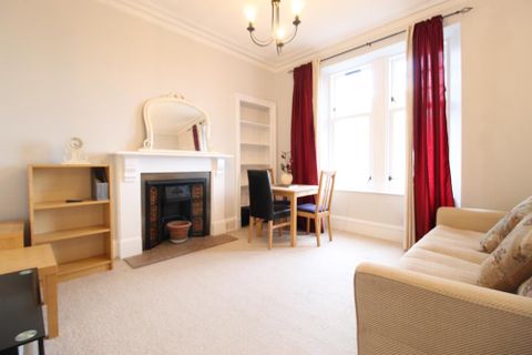 Rosemount Place, Top Left AB25