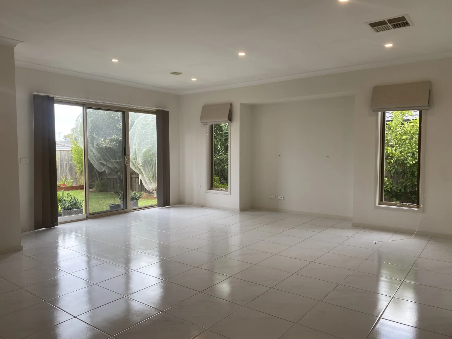 102 Sunstone Boulevard, Doreen VIC 3754 photo 3