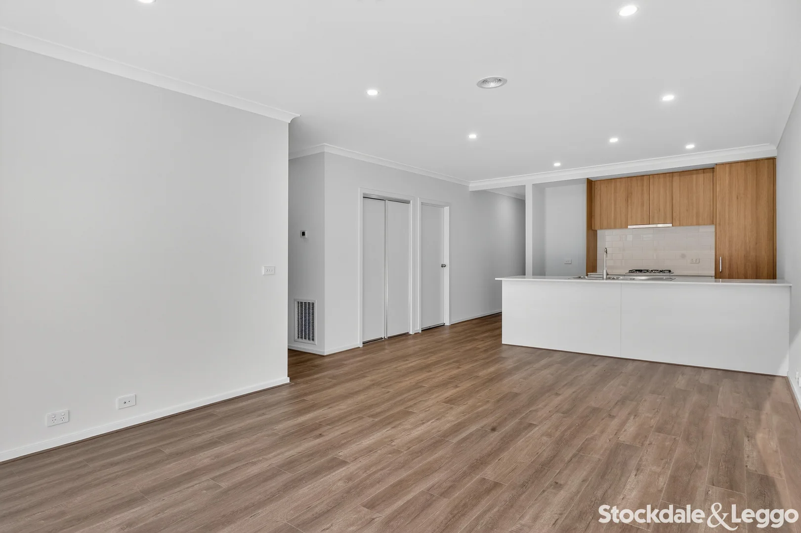 Additional image 5 of 24 Strong View, Fraser Rise VIC 3336
