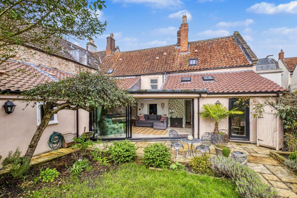 Additional image 40 of Exceptionally attractive, historic central Wells home