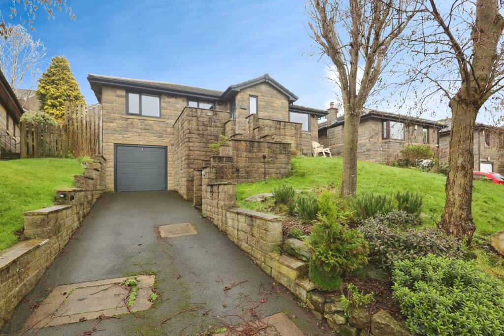 Ling Park Avenue, Bradford, BD15