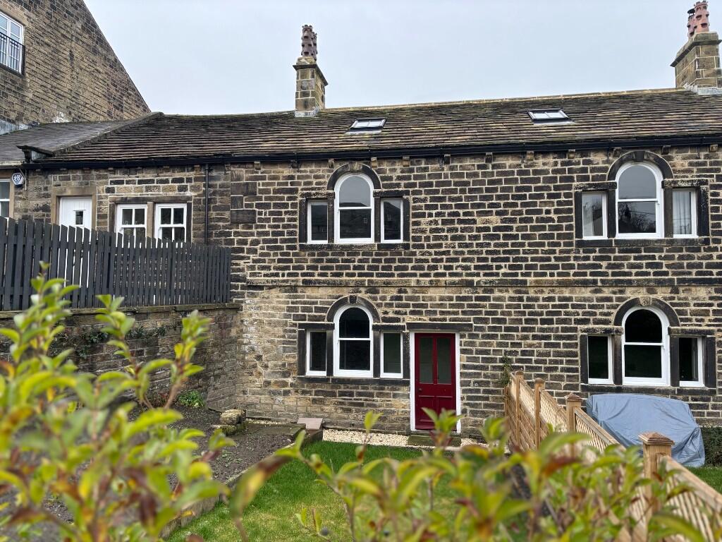 Spring Mill House,Trinity Drive, BD15