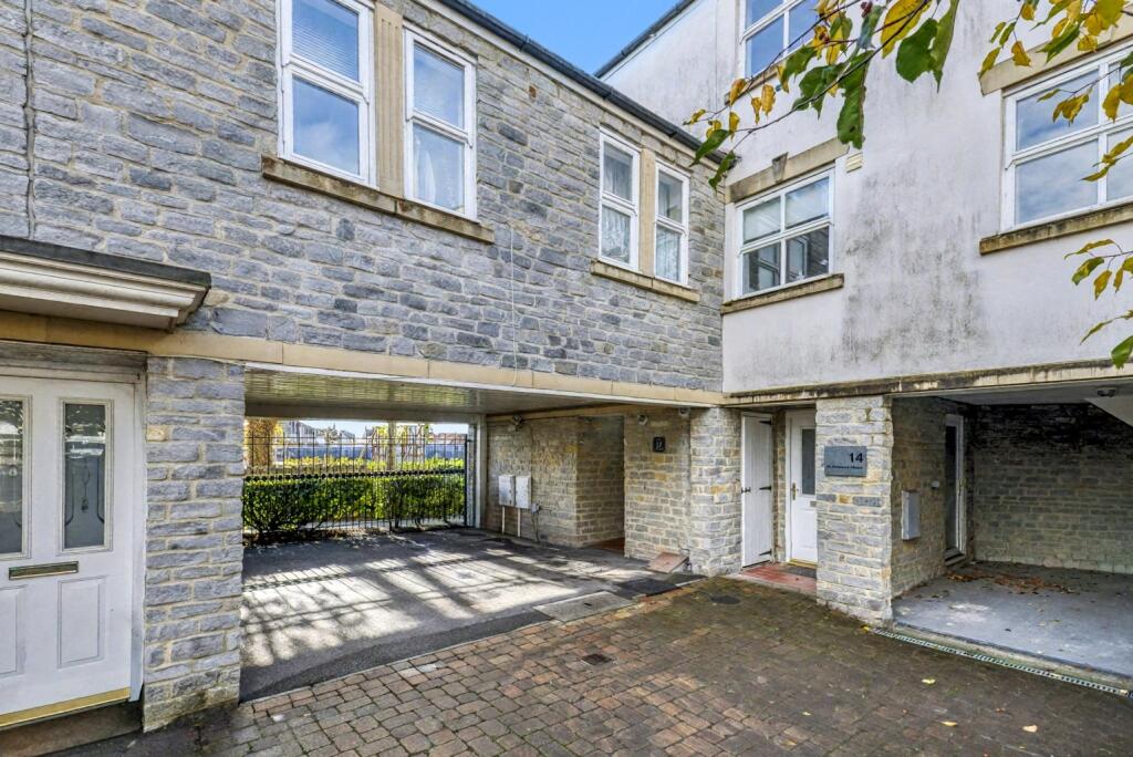 Additional image 20 of Central Wells, walking distance to all facilities
