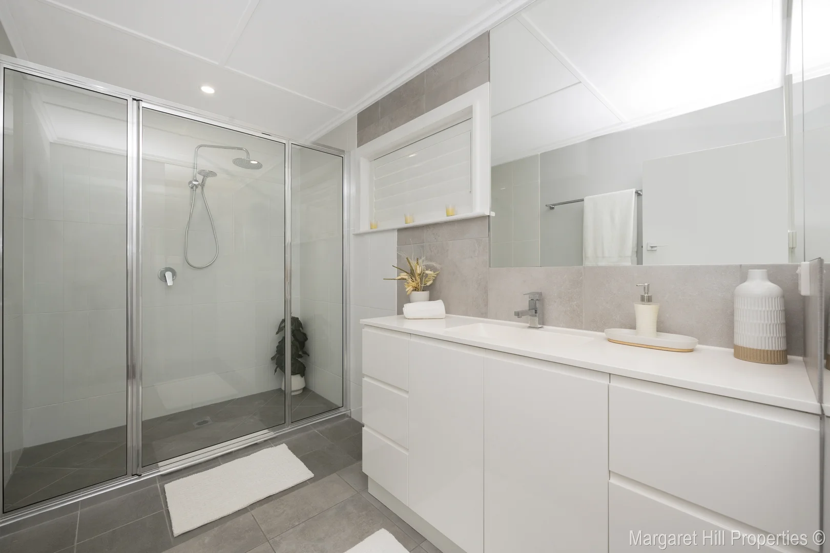 13 Brampton Avenue, Cranbrook QLD 4814 photo 3