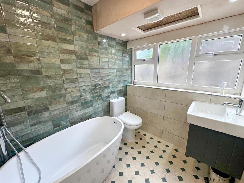 Additional image 11 of Green Head Road, Keighley