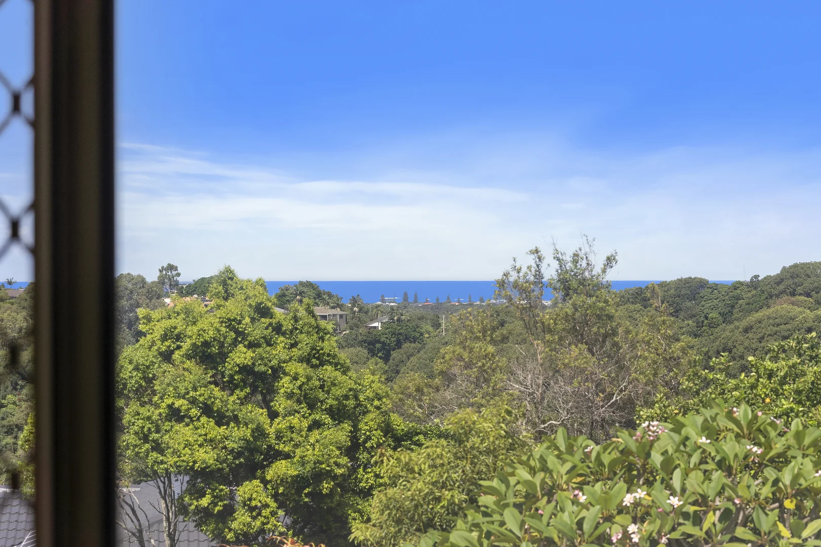 Additional image 27 of 64 Lochlomond Drive, Banora Point NSW 2486