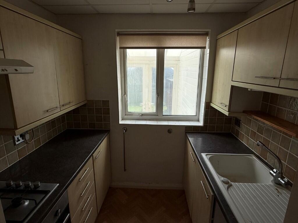 Glenthorne Avenue, Yeovil photo 3