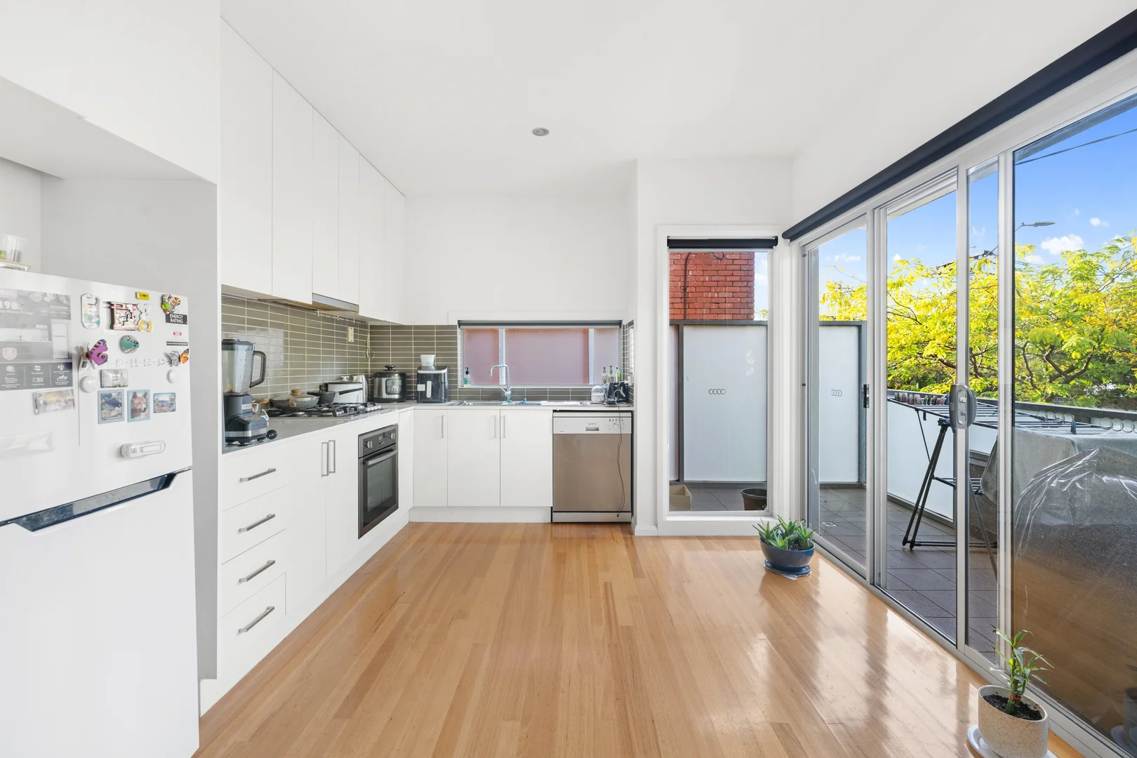 Additional image 2 of 1/92 Paisley Street, Footscray VIC 3011