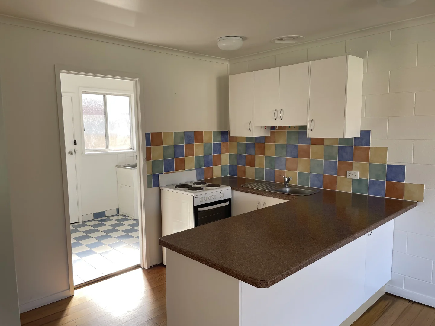 Additional image 4 of 4/421 Griffith Road, Lavington NSW 2641