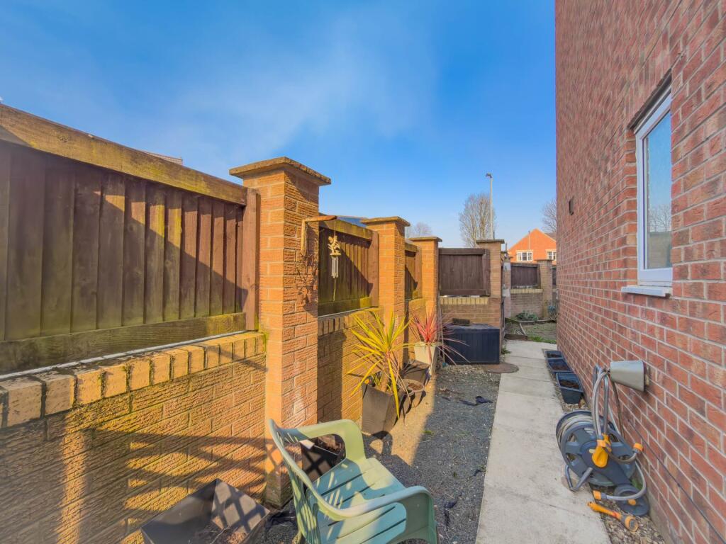 Additional image 24 of Burnley`s Mill Road, Gomersal