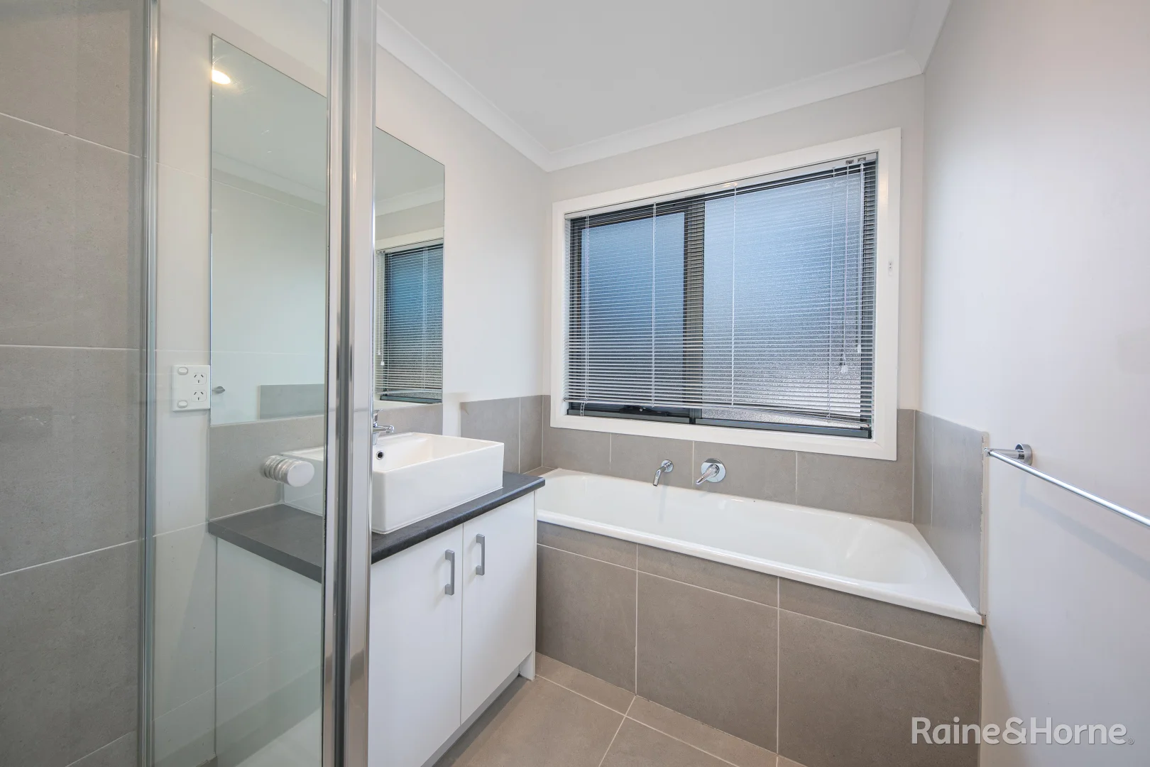 Additional image 3 of 11 Gleneagles Drive, Sunbury VIC 3429