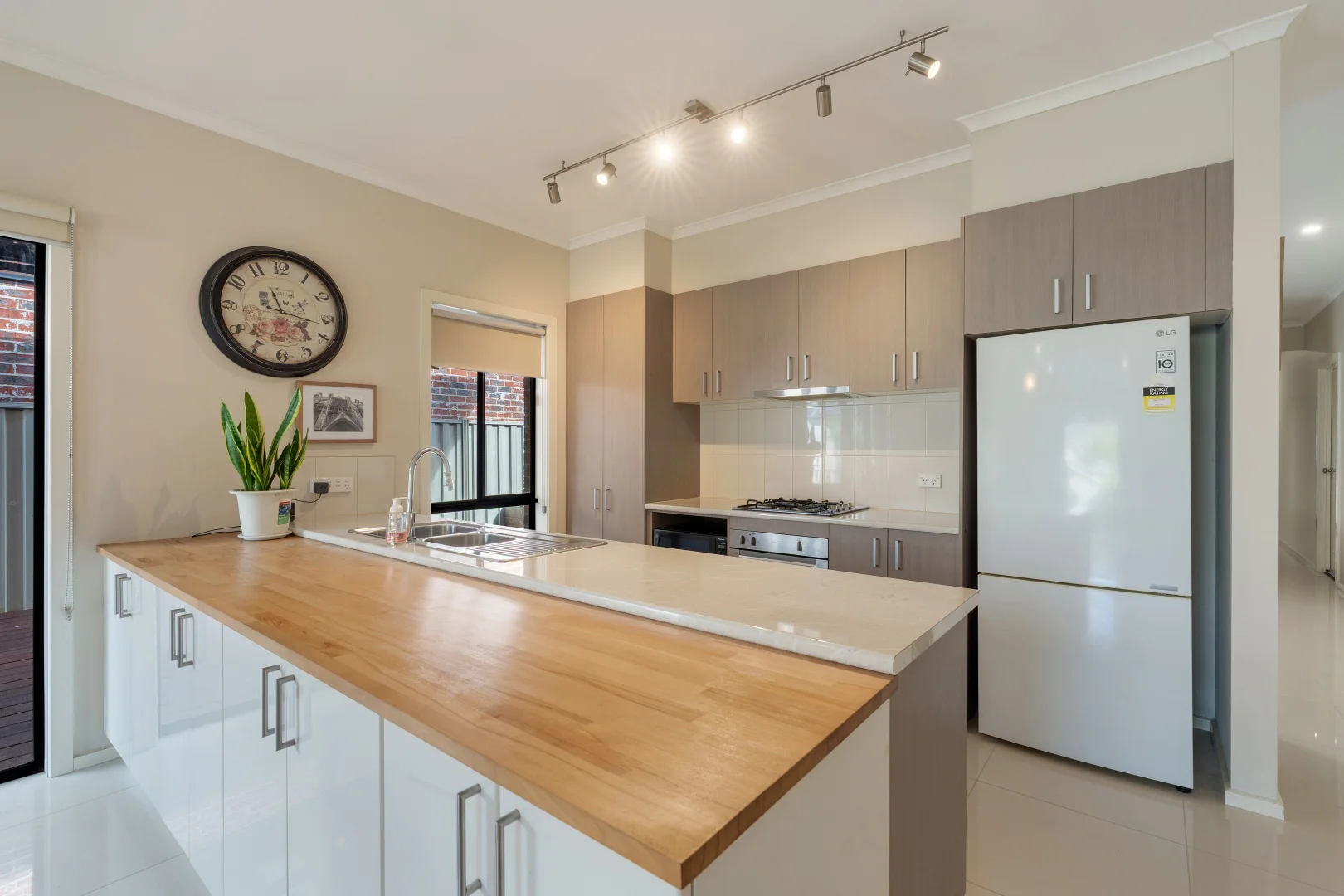 Additional image 4 of 18 Scottsdale Court, Craigieburn VIC 3064