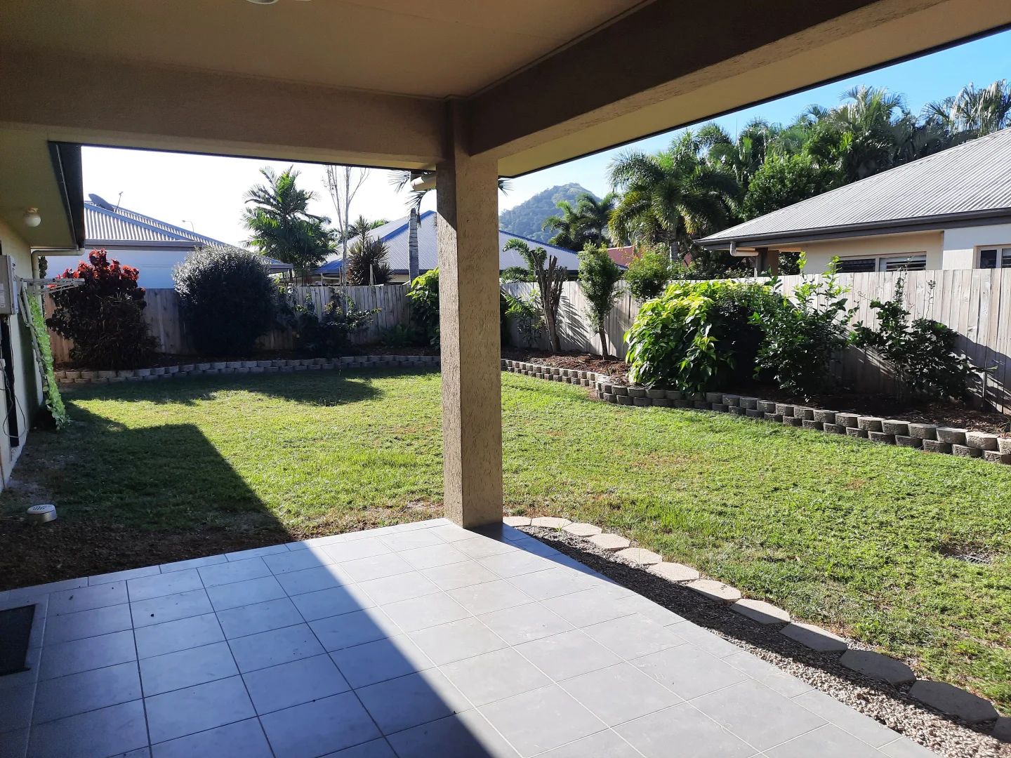 16 Moojeeba Way, Trinity Park QLD 4879 photo 2