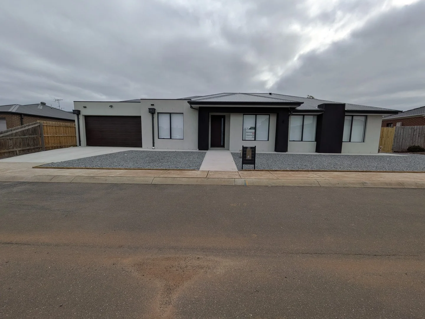 23 Ayesha Avenue, Melton South VIC 3338