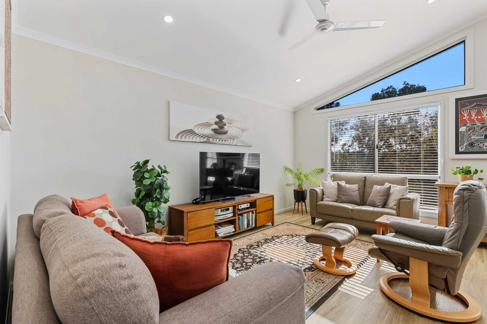Additional image 9 of 19/1 Norman Street, Lake Conjola NSW 2539
