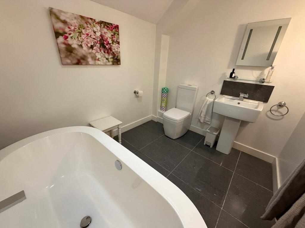 Additional image 30 of Gilstead Lane, Bingley, BD16