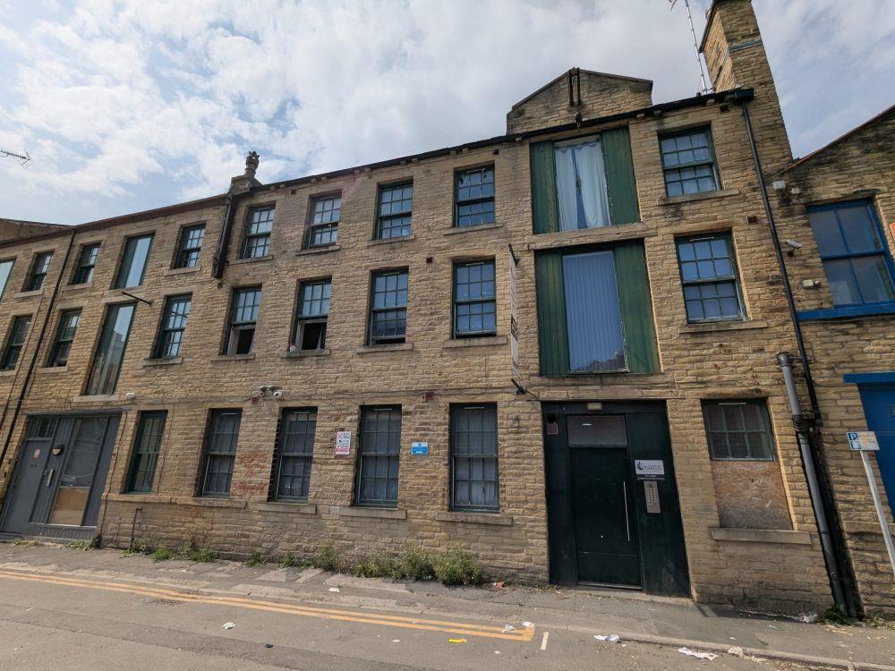 Flat 11, 10, Quebec Street Bradford, BD1 2ER