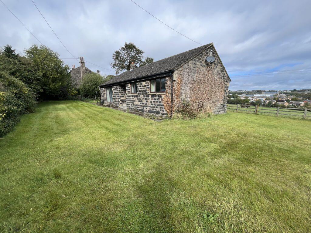 Additional image 10 of 3 Bedroom Bungalow For Sale – Hannah Croft Cottage, Royds Hall Lane, Bradford, BD12 0EJ