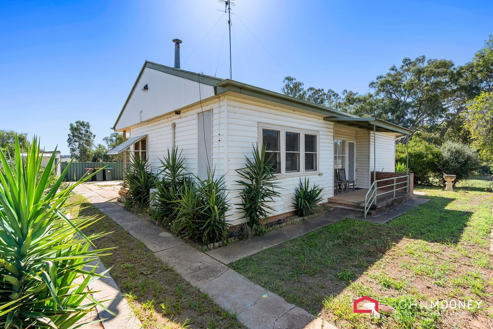 Additional image 2 of 9 Urana Street, Lockhart NSW 2656