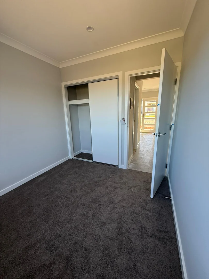 Additional image 6 of 2/179 Crown Street, Grantham Farm NSW 2765
