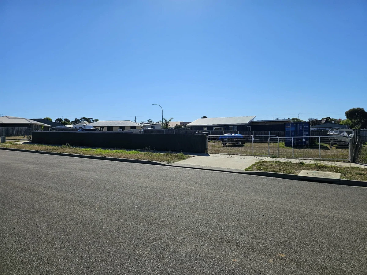 Additional image 5 of 6 Sebastian Rise, Swansea TAS 7190