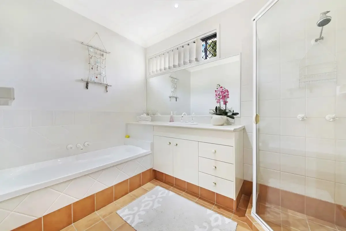 Additional image 9 of 141 Dunlin Drive, Burleigh Waters QLD 4220